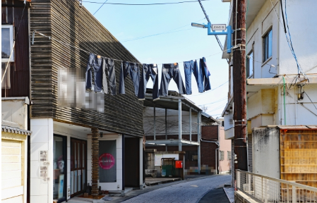 児島ジーンズストリートで春コーデ　聖地で探す新作デニムの魅力