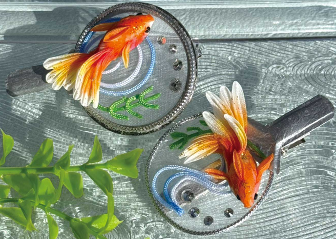 つまみ細工で彩る　夏の金魚飾り 