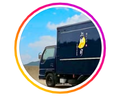 揚げピザ上弦ノ月キッチンカー（ラッキーフード）
