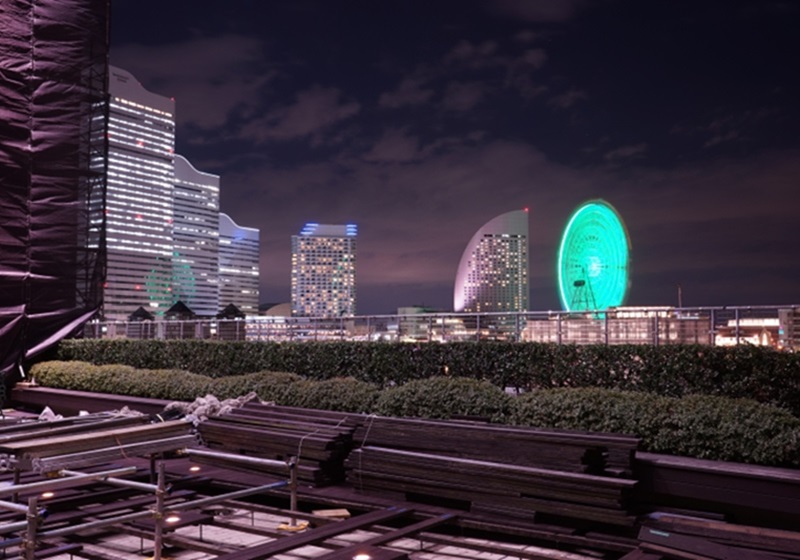横浜ワイン会みなとみらいの夜景を眺める