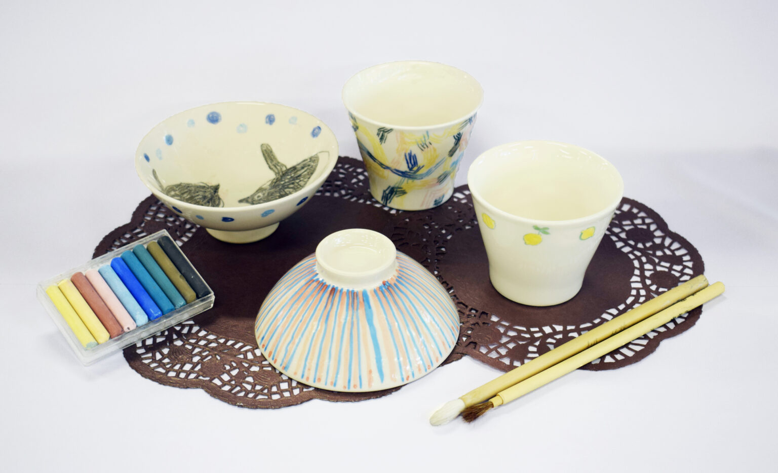 磁器の器に絵付けしよう