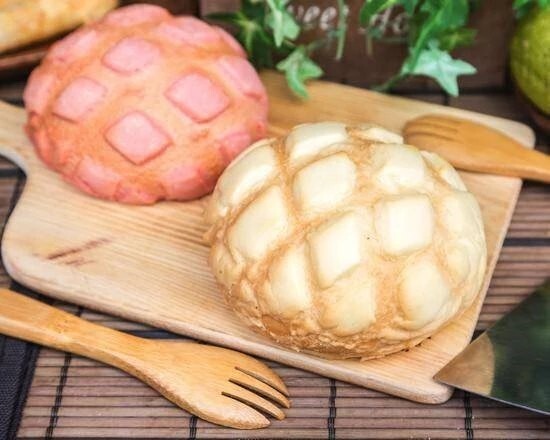 大阪市天王寺区に実店舗を構えるメロンパン専門店。「極メロンパン」