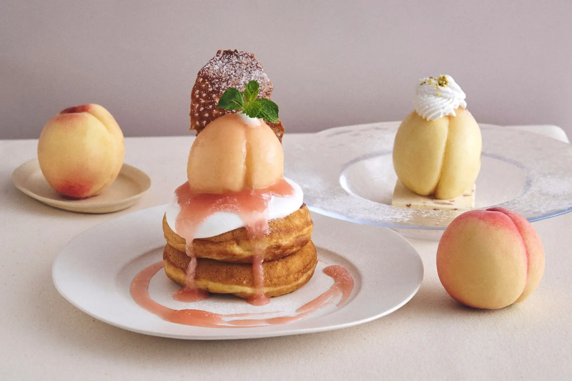 【期間限定】極上の白桃パンケーキが登場！自分へのご褒美スイーツ