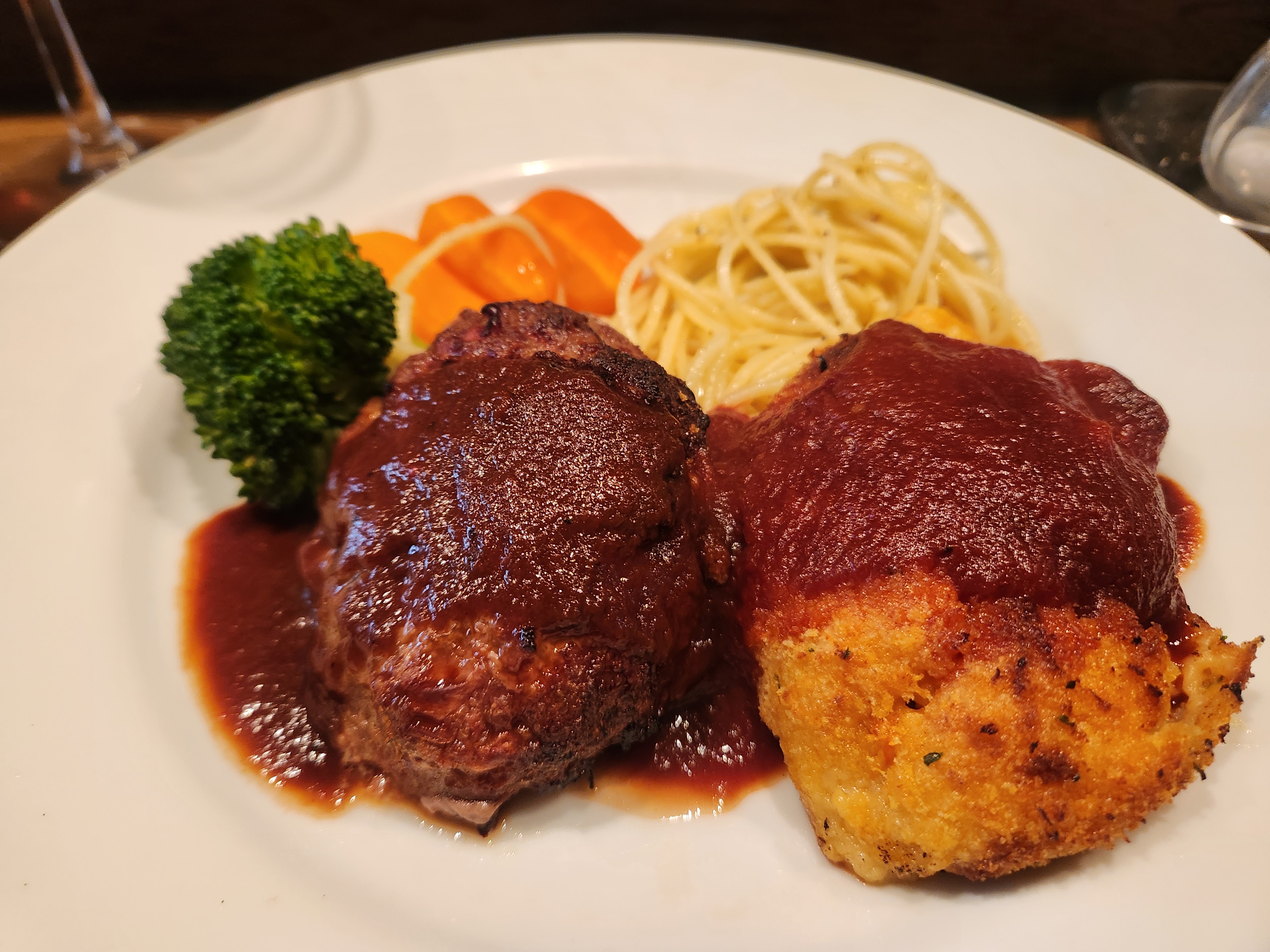 三宮の隠れ家！ビストロJiroで味わう至福のランチ
