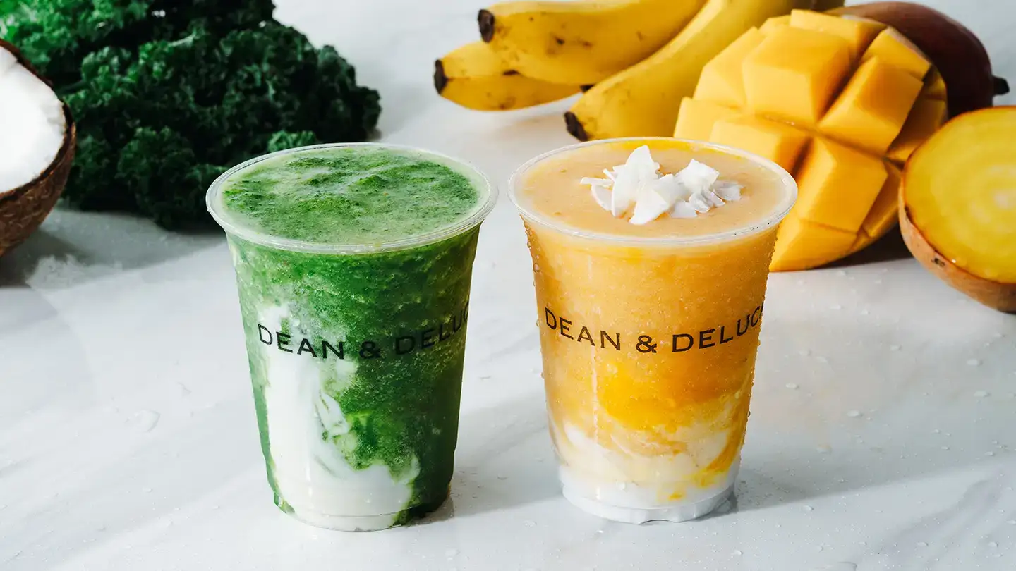 岡山DEAN＆DELUCAに2色のベジスムージー登場