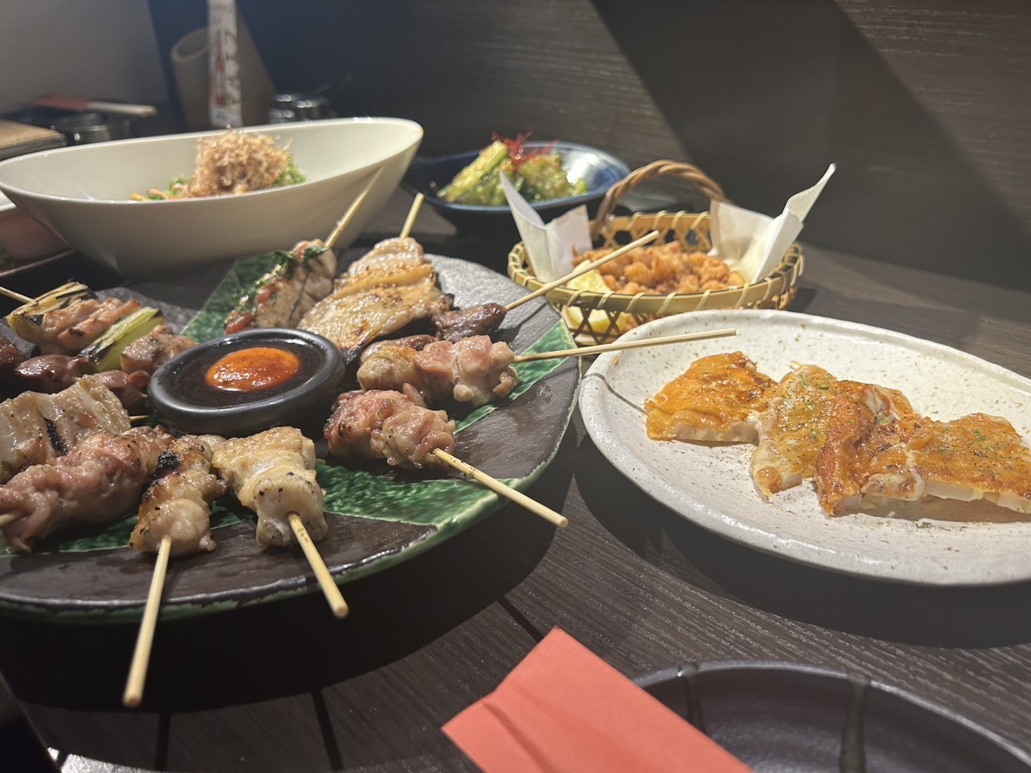 六甲道の隠れ家！炭火焼ぎおんで味わう極上の鶏と鴨