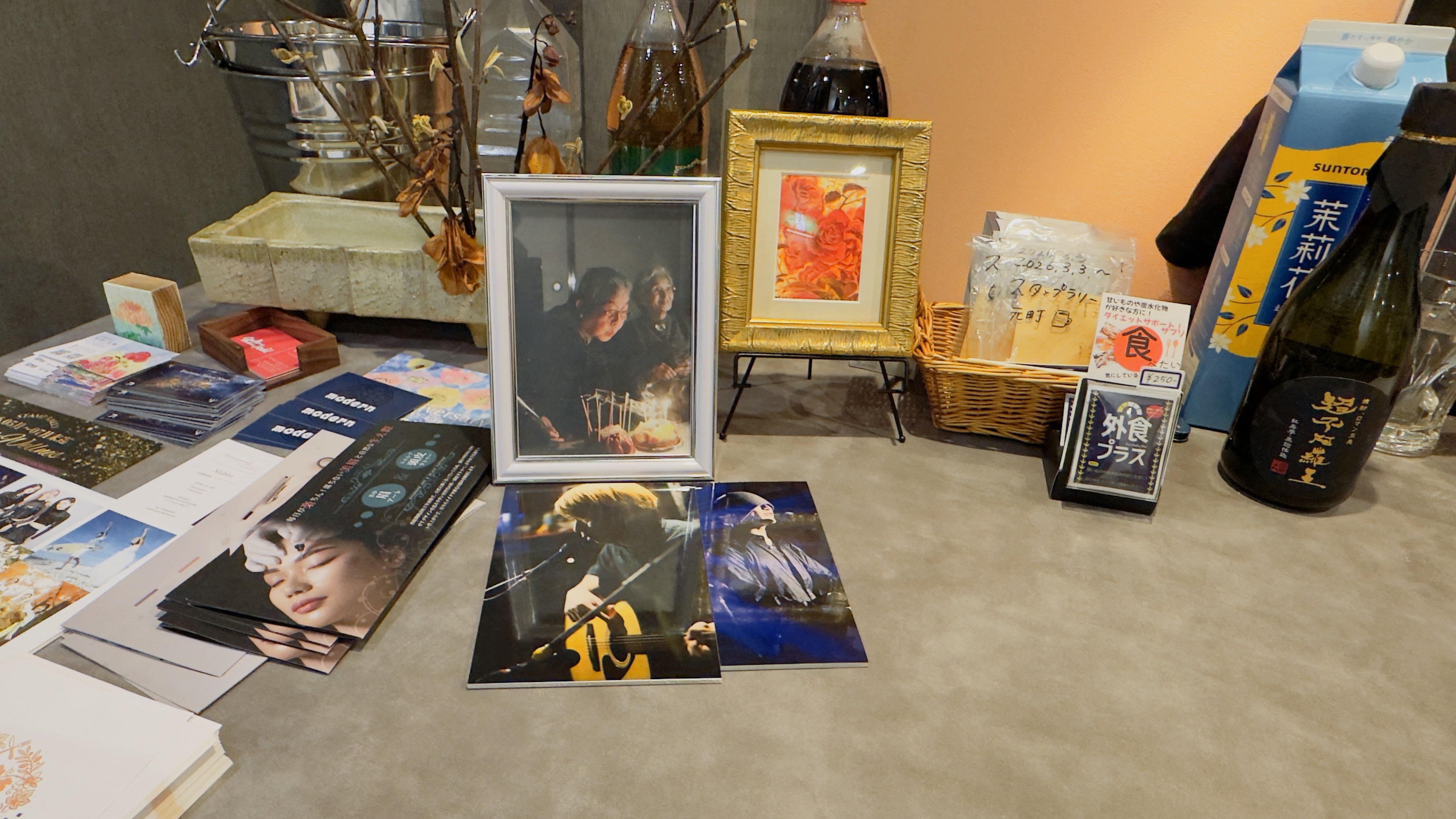 アートの入口をつくる gallery cafe&bar odd
