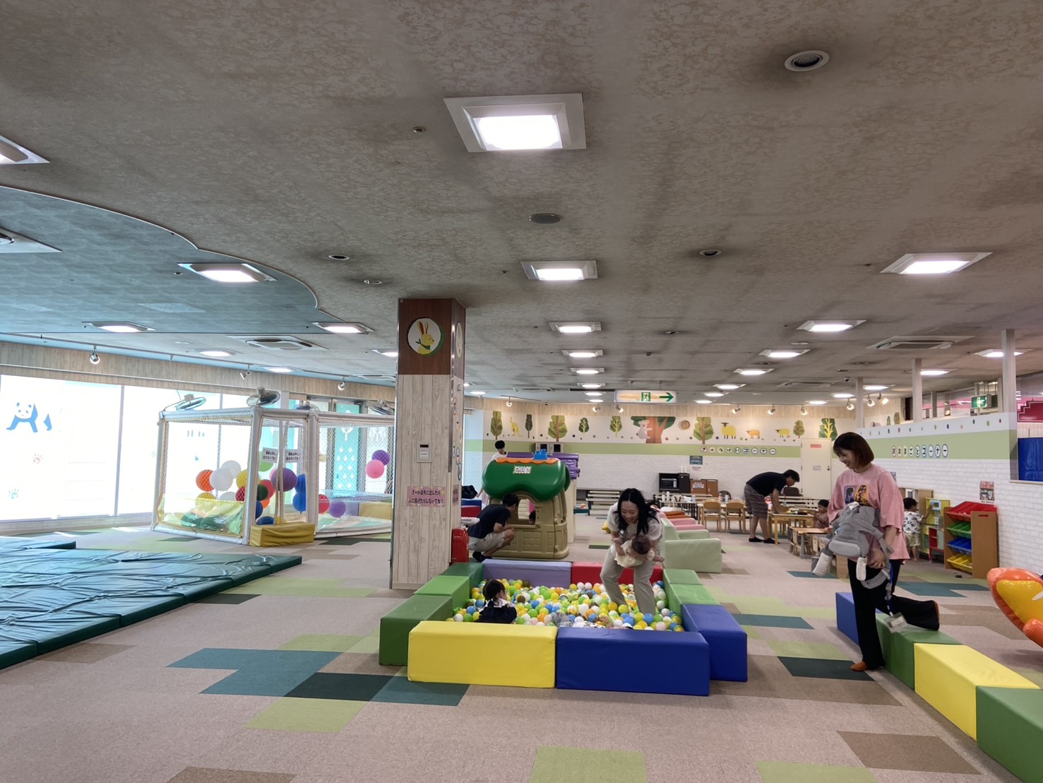 涼しく遊べる室内遊具施設！ニコニコ・ガーデン高屋店へ