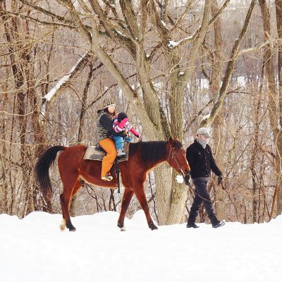 雪遊びを親子で満喫!手ぶらで楽しめる冬のアクティビティ