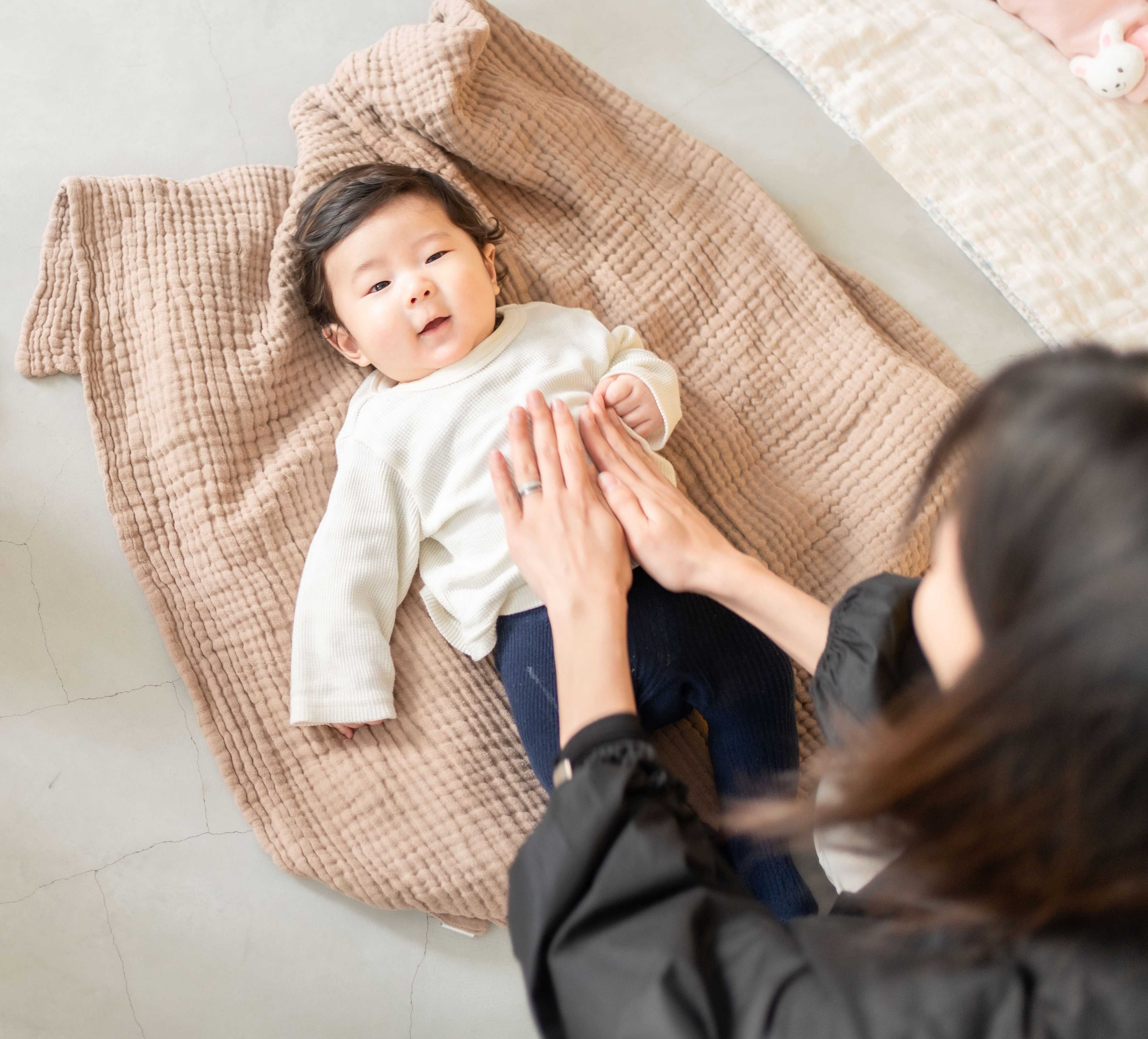 赤ちゃんの身体と心を育てるベビーマッサージ
