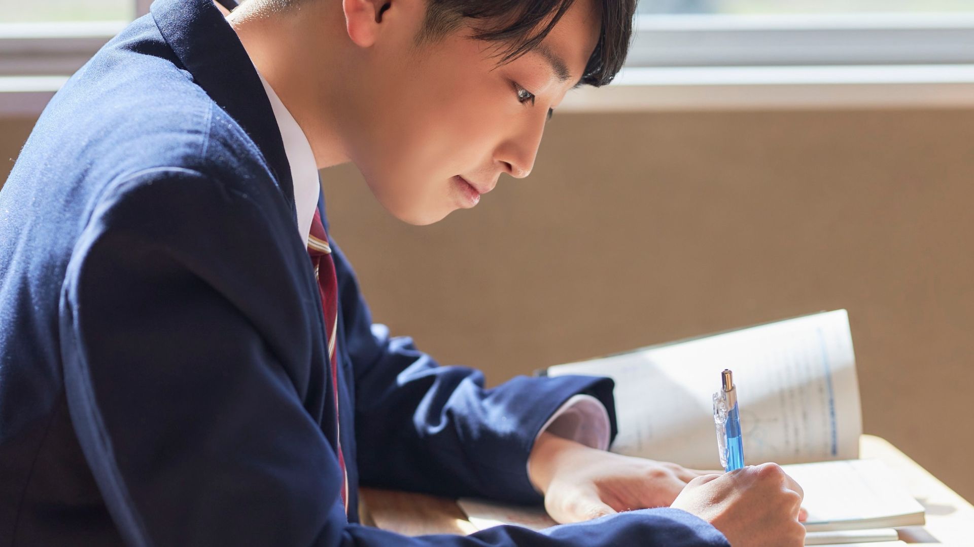 将来の夢に伴走!東大合格者も生む個別指導イクエイ