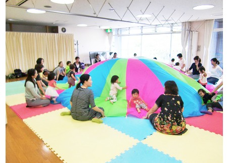 上矢部せんたくん(1歳児と保護者)