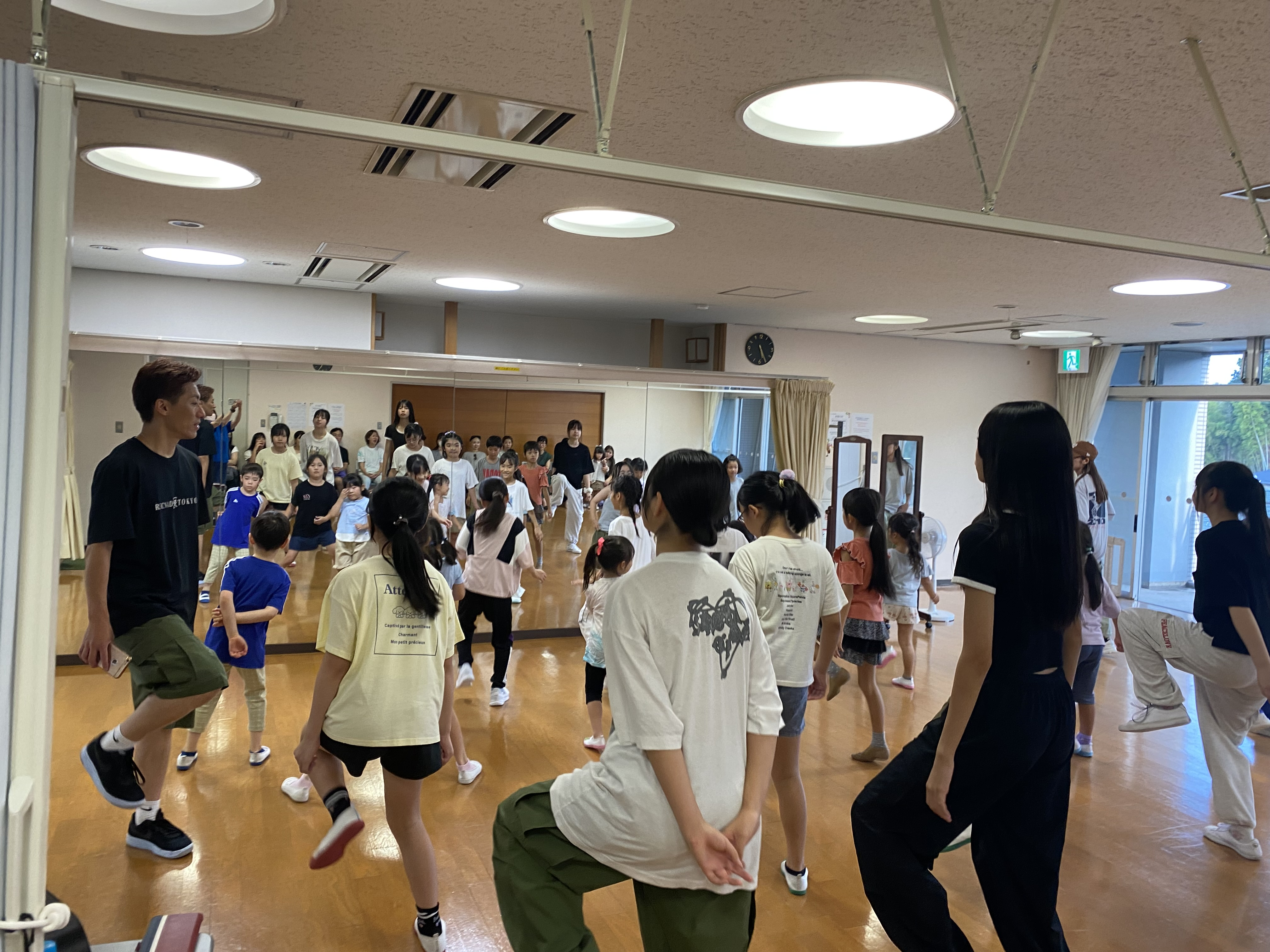 Show-Me先生のヒップホップダンス