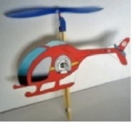 ゴムの力で舞い上がるヘリコプターを作って飛ばそう