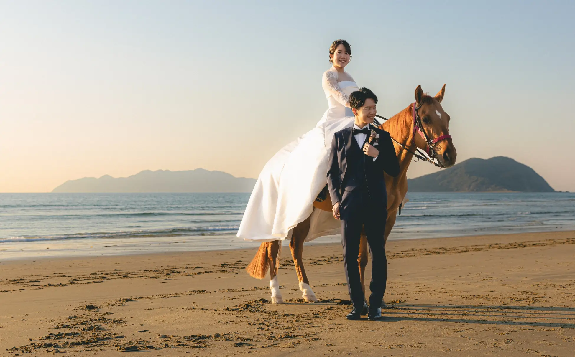 海の中道で馬と写るフォトウェディングが登場！