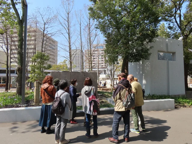 博物館ボランティアによる居留地ツアー