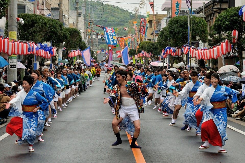 総踊り