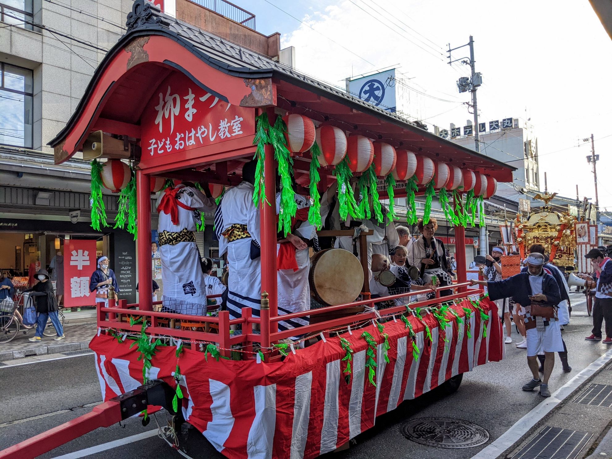 豊岡柳祭り（画像引用：豊岡市観光公式サイトより）